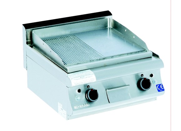 6IG 202P - Grill(1/2Smooth+1/2Ribbed)/Gas Operated