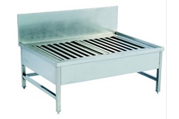 Pot Wash Sink with Griddled Lower Shelf